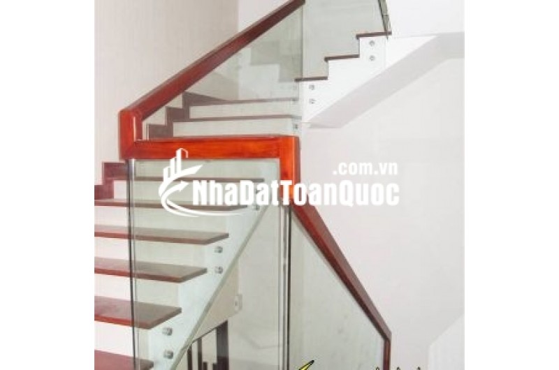 Tôi cho thuê nhà mới, hai cửa đi, Hoàng Văn Thái, 96m2x 5T vỉa hè 29 Tr